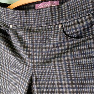 Plaid Pull On Body Hugging Pants Avery by Gloria Vanderbilt Size 8